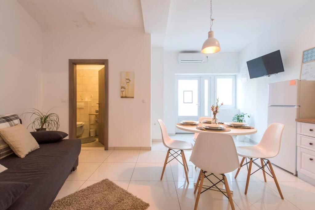Апартаменты Apartman M&S 1 Kali, Otok Ugljan Экстерьер фото